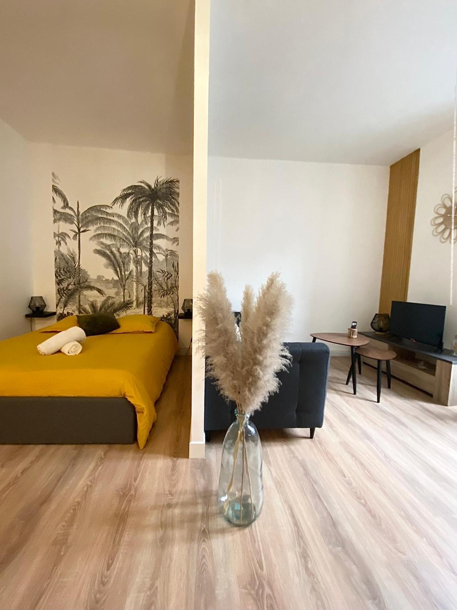 Les Remparts Apartment Fougeres Luaran gambar